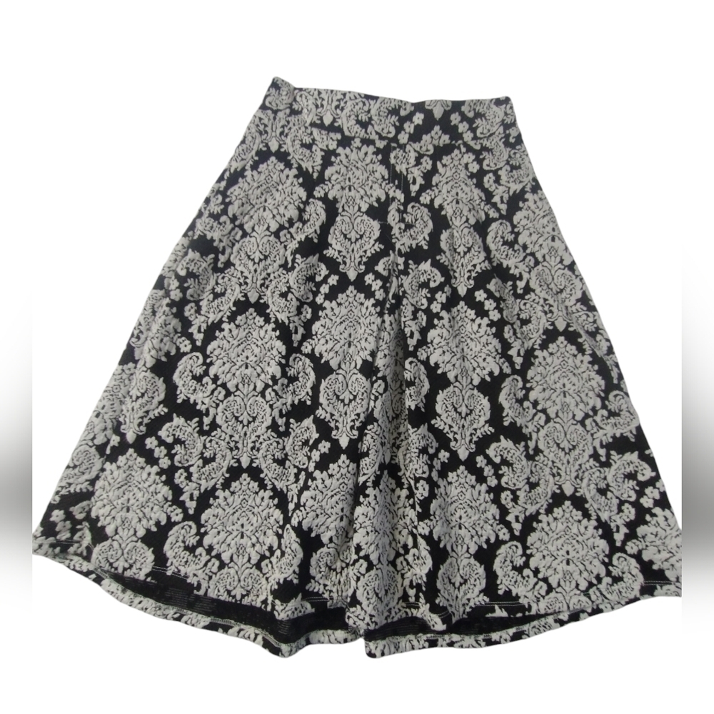 EVERLEIGH 24" Damask, Textured, Skirt Women's S White/Black Cottagecore, Casual